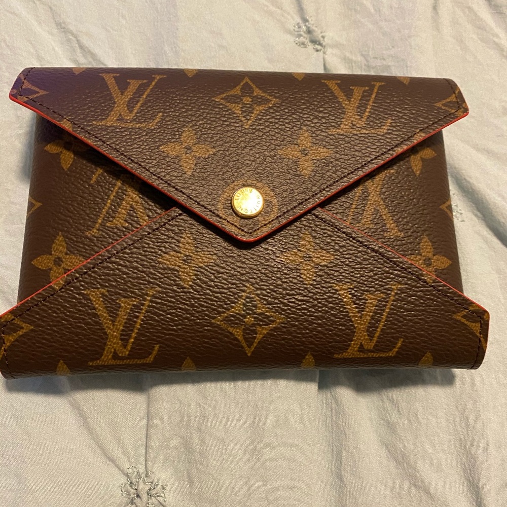 Louis Vuitton Kirigami wallet